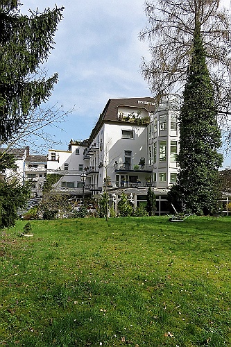 BadNeu (1)